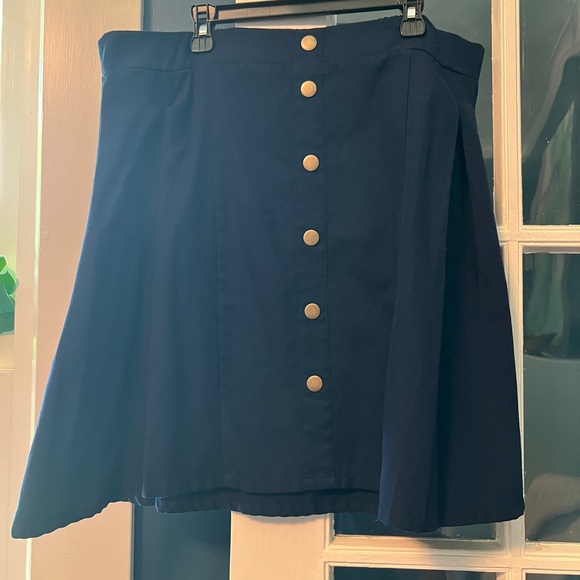 Torrid Mini Twill Button-Front Skirt 10 00 Navy Blue Gold Button Nautical Sailor - Picture 2 of 4